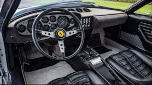1972-Ferrari-365-GTB-4-Daytona-interior